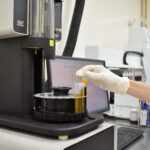 Cuida tus equipos desde adentro con el Laboratorio S·O·S CAT®